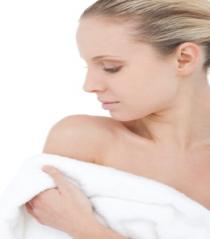 Quel gel douche choisir pour peau sensible ?