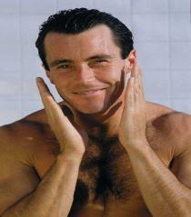 Produits de beauté pour homme : le visage