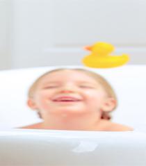 Toilette intime fille 2 ans